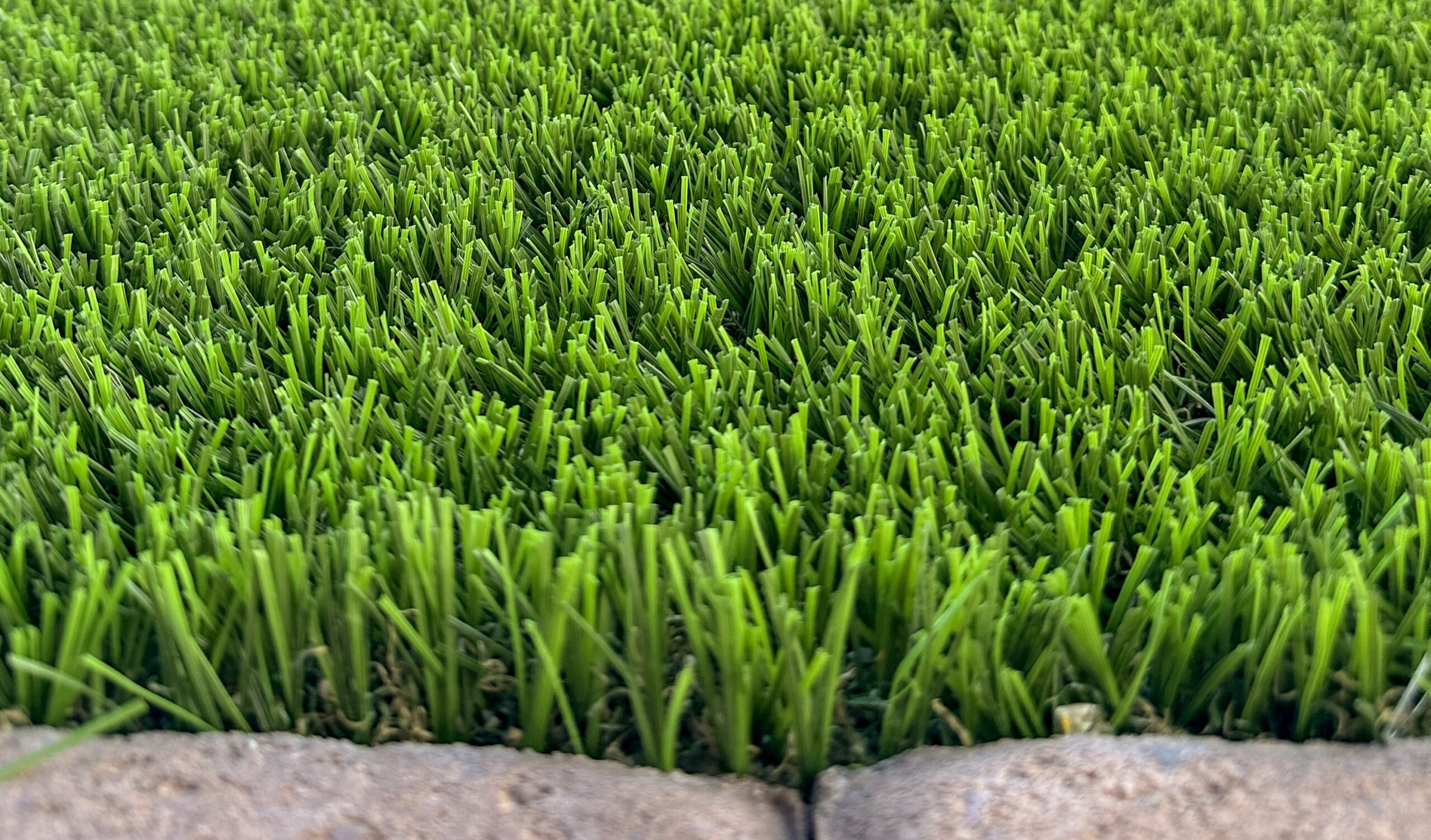 Choosing the Right Artificial Turf for Your Commercial Landscape Turf